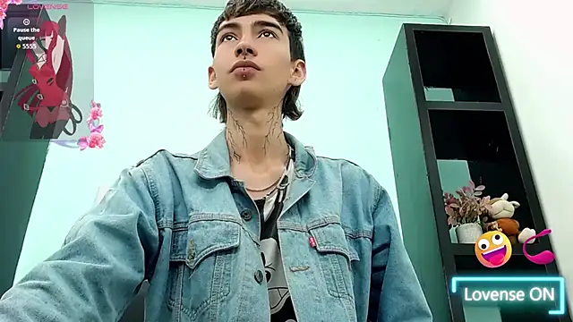 ttimy x boy online show from 10-28-25, 02:38