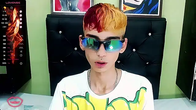 Snapshot of ttimy_x_boy chatting on 03-13-25, 02:16 ttimy x boy online show from 03-13-25, 02:16