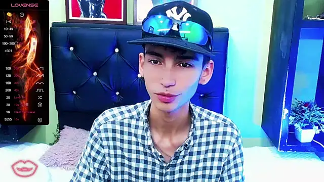 Snapshot of ttimy_x_boy chatting on 02-26-25, 12:09 ttimy x boy online show from 02-26-25, 12:09