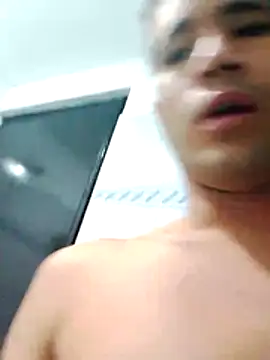 Snapshot of zaid_lion chatting on 05-15-26, 01:09 zaid lion online show from 05-15-26, 01:09