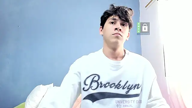 Snapshot of Kanterfun chatting on 03-04-25, 03:48 Kanterfun online show from 03-04-25, 03:48