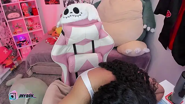 anyburkee online show from 10-29-25, 01:04