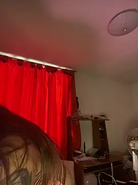 Miss oliviaa online show from 05-05-26, 06:33