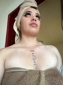 Miss oliviaa online show from 02-18-26, 06:48