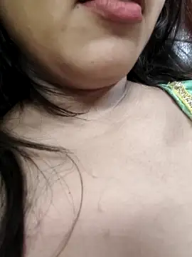 Snapshot of Sweet-Rani chatting on 05-04-26, 05:16 Sweet-Rani online show from 05-04-26, 05:16