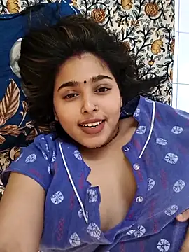 Snapshot of Sweet-Rani chatting on 04-19-26, 10:27 Sweet-Rani online show from 04-19-26, 10:27