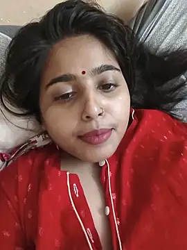 Snapshot of Sweet-Rani chatting on 06-19-26, 06:03 Sweet-Rani online show from 06-19-26, 06:03