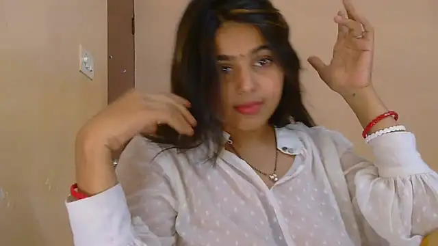 Snapshot of Sweet-Rani chatting on 04-09-26, 04:57 Sweet-Rani online show from 04-09-26, 04:57