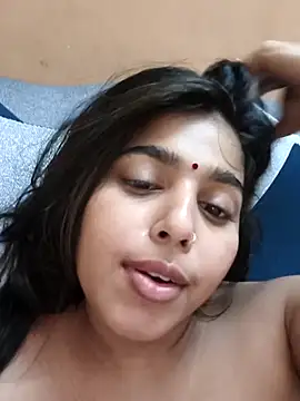 Snapshot of Sweet-Rani chatting on 04-21-26, 09:32 Sweet-Rani online show from 04-21-26, 09:32