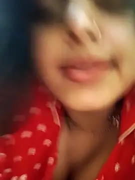 Snapshot of Sweet-Rani chatting on 03-26-26, 08:18 Sweet-Rani online show from 03-26-26, 08:18