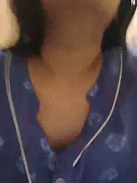 Snapshot of Sweet-Rani chatting on 05-19-26, 05:42 Sweet-Rani online show from 05-19-26, 05:42