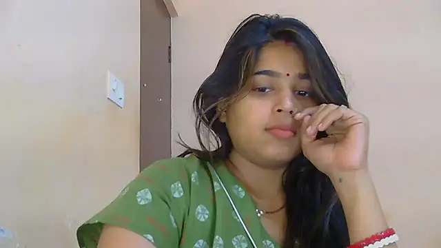 Snapshot of Sweet-Rani chatting on 04-07-26, 04:53 Sweet-Rani online show from 04-07-26, 04:53