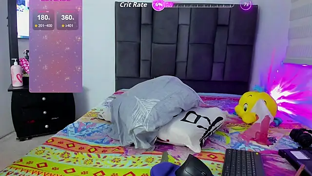 Violett Taylor online show from 05-07-26, 03:22