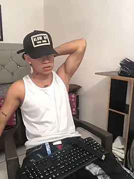 Snapshot of logannth chatting on 03-08-26, 06:49 logannth online show from 03-08-26, 06:49