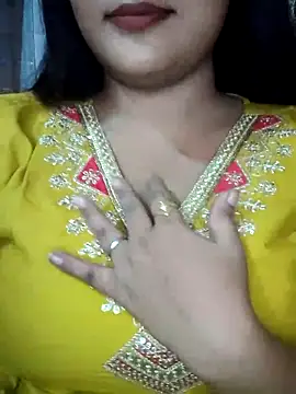 Snapshot of cutepragya2 chatting on 10-11-25, 10:27 cutepragya2 online show from 10-11-25, 10:27