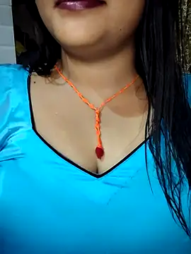 Snapshot of cutepragya2 chatting on 11-05-25, 04:04 cutepragya2 online show from 11-05-25, 04:04