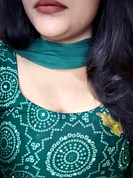 Snapshot of cutepragya2 chatting on 10-10-25, 07:09 cutepragya2 online show from 10-10-25, 07:09