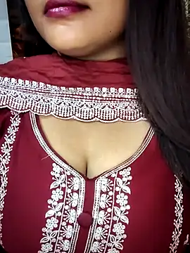 Snapshot of cutepragya2 chatting on 09-12-25, 11:10 cutepragya2 online show from 09-12-25, 11:10