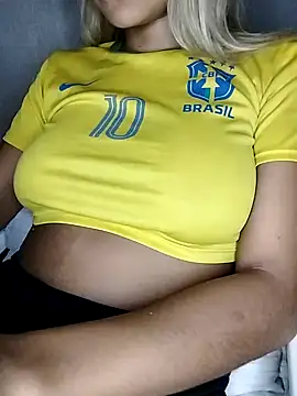 Snapshot of fofinhaa12 chatting on 03-12-25, 10:48 fofinhaa12 online show from 03-12-25, 10:48