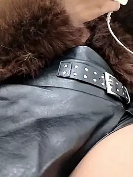 fofinhaa12 online show from 01-07-26, 08:25