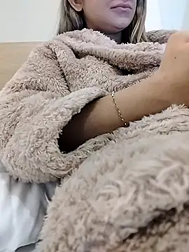 fofinhaa12 online show from 02-10-26, 04:06