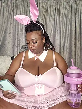 ThickianaRider online show from 11-28-25, 05:51