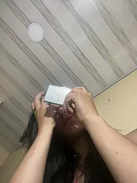 Sweett Sarita online show from 02-04-25, 08:56