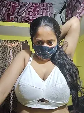 Snapshot of bigtitsqueen chatting on 06-17-26, 09:08 bigtitsqueen online show from 06-17-26, 09:08