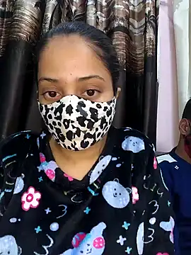 Snapshot of bigtitsqueen chatting on 01-27-25, 04:54 bigtitsqueen online show from 01-27-25, 04:54