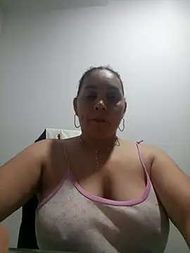 Snapshot of MirandaSoto chatting on 09-22-25, 02:50 MirandaSoto online show from 09-22-25, 02:50