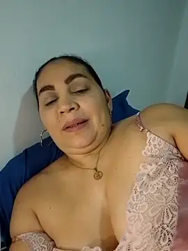 Snapshot of MirandaSoto chatting on 03-14-25, 12:29 MirandaSoto online show from 03-14-25, 12:29