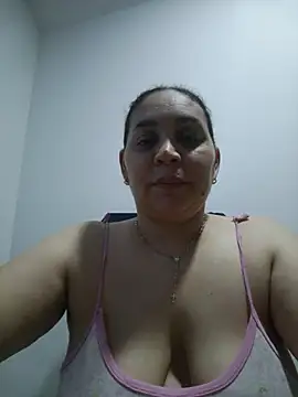 Snapshot of MirandaSoto chatting on 07-15-26, 04:19 MirandaSoto online show from 07-15-26, 04:19