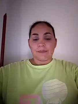 Snapshot of MirandaSoto chatting on 03-09-25, 08:52 MirandaSoto online show from 03-09-25, 08:52