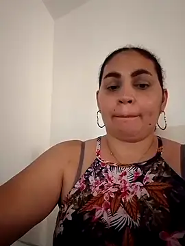 Snapshot of MirandaSoto chatting on 03-22-25, 07:53 MirandaSoto online show from 03-22-25, 07:53
