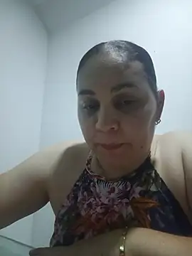 Snapshot of MirandaSoto chatting on 07-16-26, 04:20 MirandaSoto online show from 07-16-26, 04:20