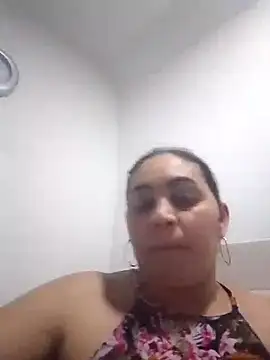 Snapshot of MirandaSoto chatting on 03-18-25, 03:45 MirandaSoto online show from 03-18-25, 03:45