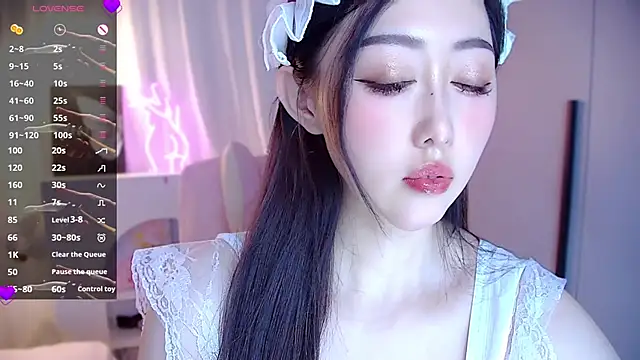 Snapshot of Lily0709 chatting on 03-20-25, 11:38 Lily0709 online show from 03-20-25, 11:38