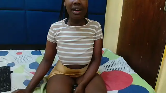 MilkyTitties online show from 12-05-25, 10:03