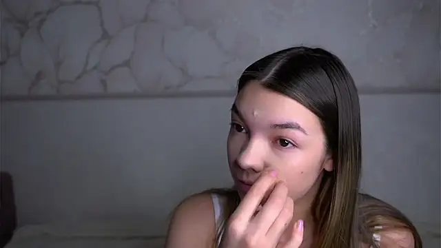 VeronaAppleberry online show from 02-13-26, 01:05