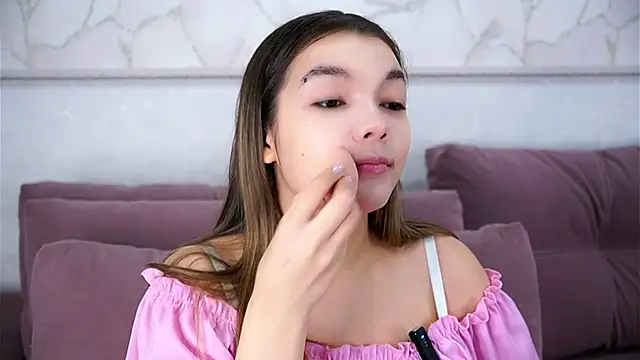 VeronaAppleberry online show from 12-16-25, 01:10