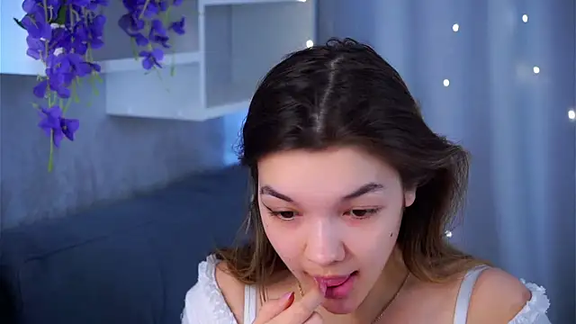 VeronaAppleberry online show from 02-20-26, 06:26