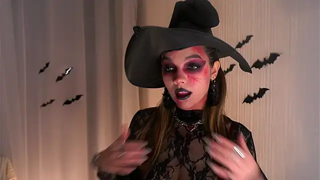 VeronaAppleberry online show from 10-26-25, 11:10