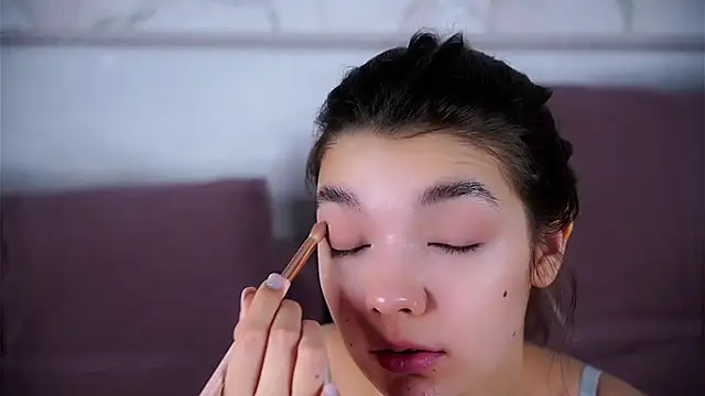 VeronaAppleberry online show from 12-20-25, 01:08