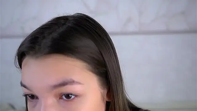 VeronaAppleberry online show from 02-11-26, 02:33