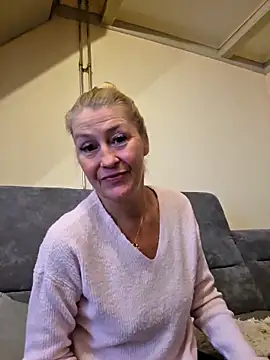 lisalustjouw online show from 11-20-25, 10:16