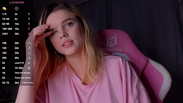 HanaMitsuri online show from 01-13-25, 09:42