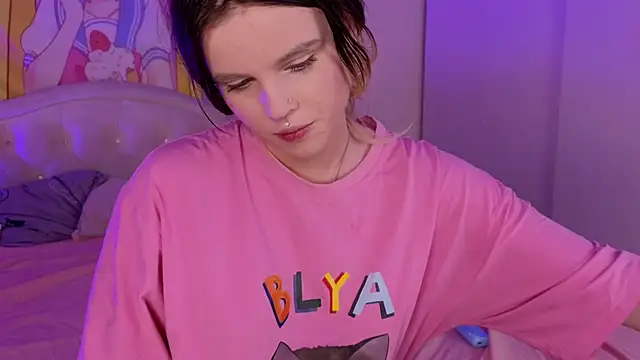 HanaMitsuri online show from 10-10-25, 02:01