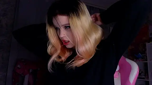 HanaMitsuri online show from 03-01-25, 07:26