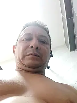 Snapshot of luchoarr chatting on 01-06-25, 09:43 luchoarr online show from 01-06-25, 09:43