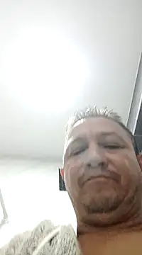 Snapshot of luchoarr chatting on 03-15-25, 06:54 luchoarr online show from 03-15-25, 06:54